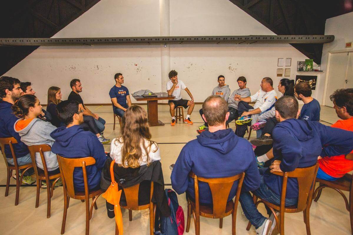 GUGA FAZ REUNIÃO COM GESTORES ESCOLA GUGA TÊNIS